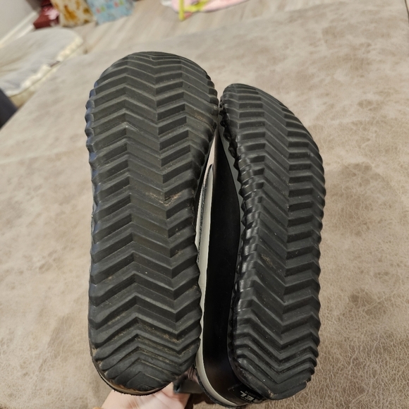 Sorel Out N' About Waterproof Boots - Picture 6 of 7